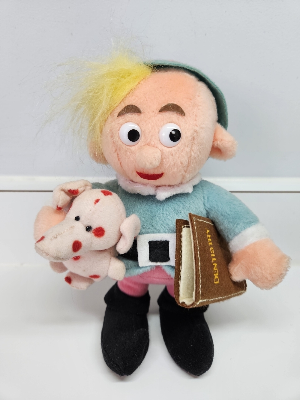 VINTAGE Stuffins CVS Rudolph Island of Misfit Toys Hermey Dentist 9" Plush 1999